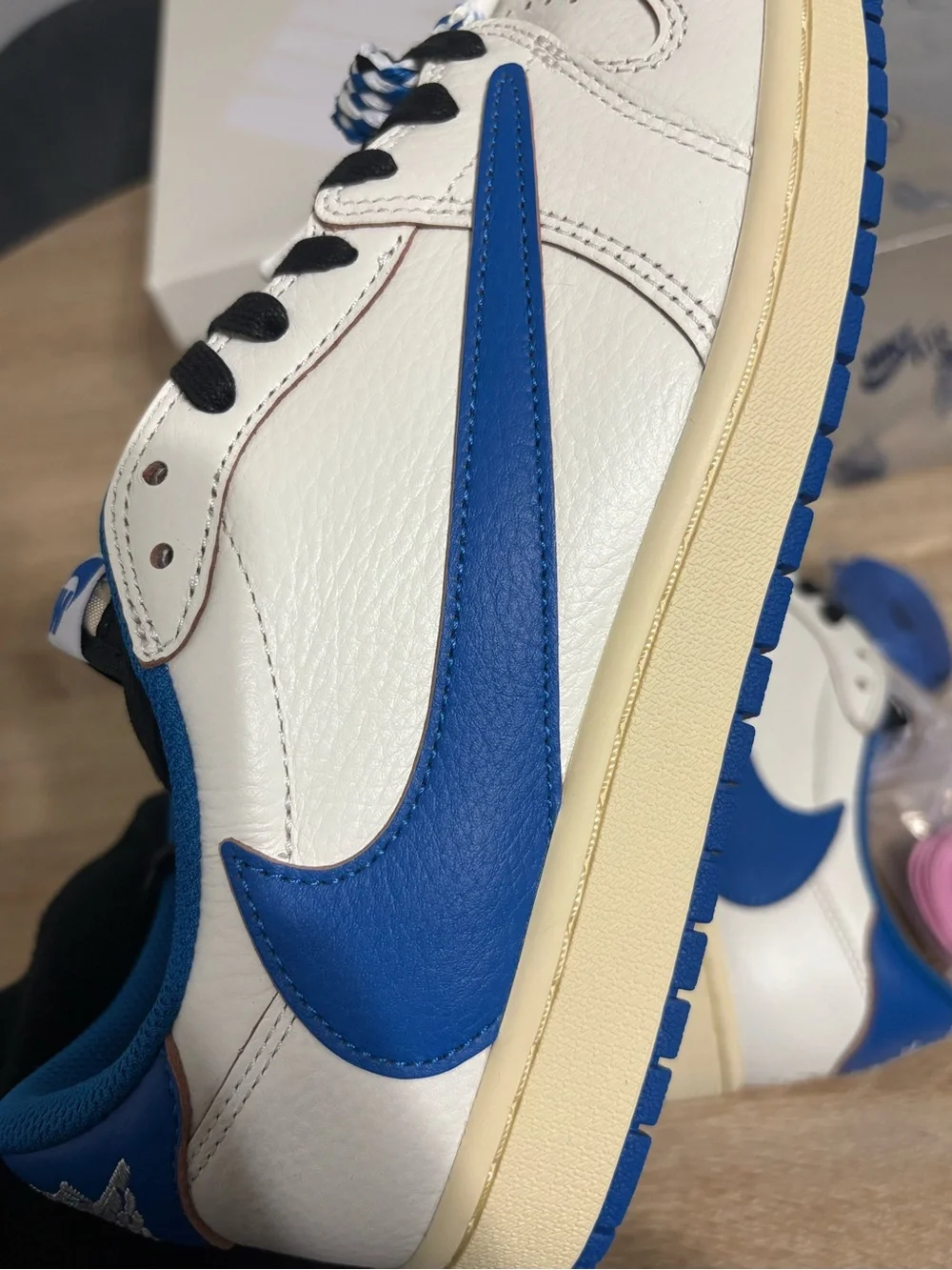 Jordan 1 low × Travis Scott Fragment 2.0